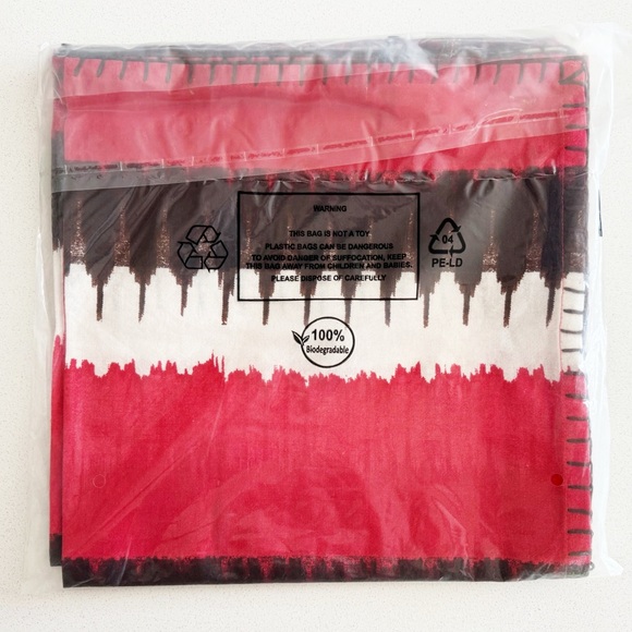 NWT Figue Red, Brown, and White Ikat Napkins - Picture 5 of 9